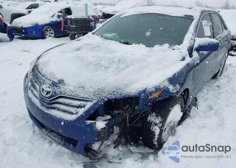 2011 Toyota Camry Le z USA, uszkodzony, nr VIN 4T1BF3EKXBU709898